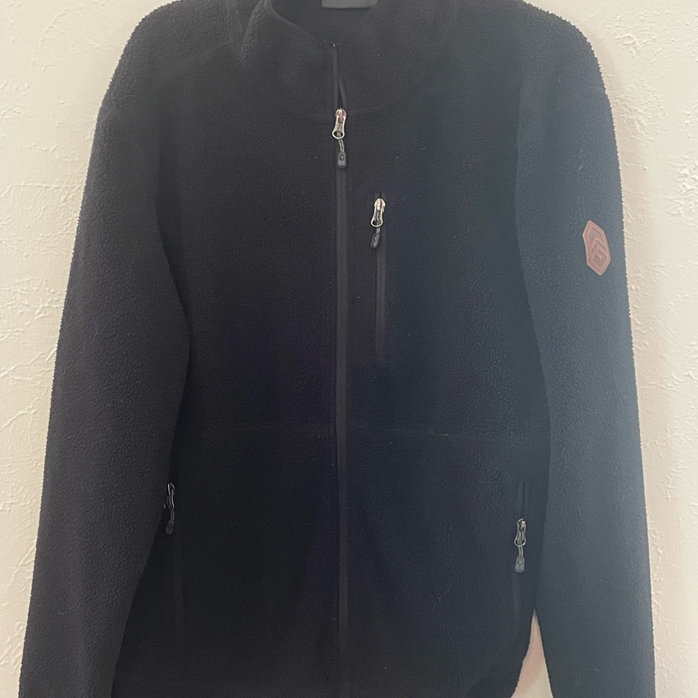 Free Country fleece jacket (zip-front) with a high collar and zip pockets